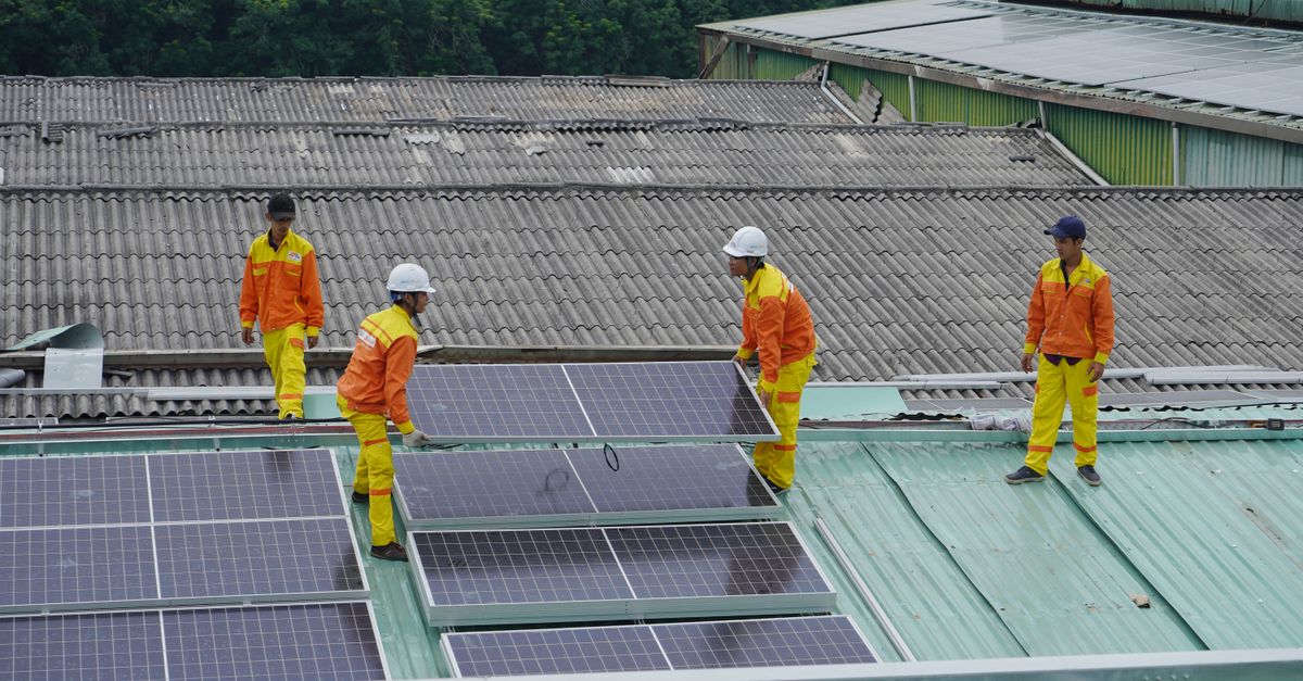 Kết hợp điện mặt trời, nước nóng và hệ thống lưu trữ giúp khách sạn vận hành chủ động hơn.